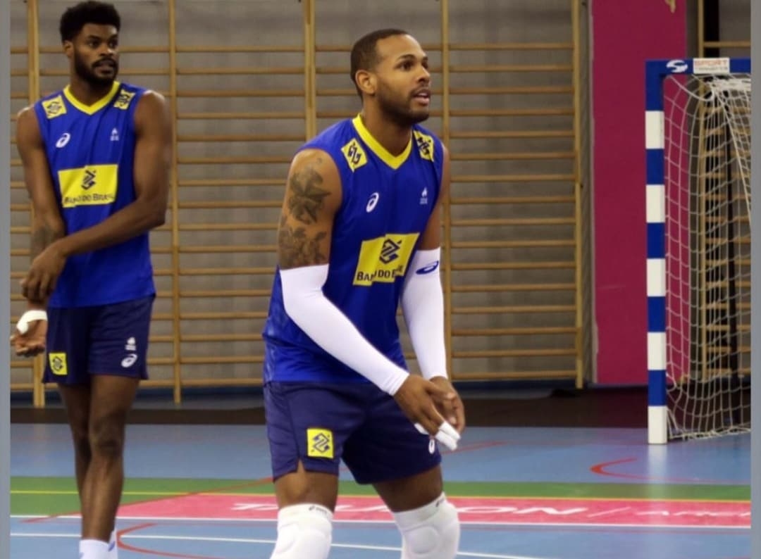 Leal comemora grande fase e projeta sonho olímpico com seleção de vôlei no Japão