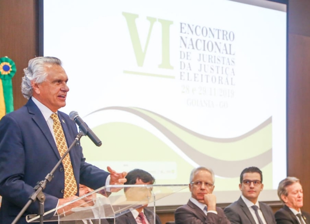Caiado: fake news é crime e deve ser combatida