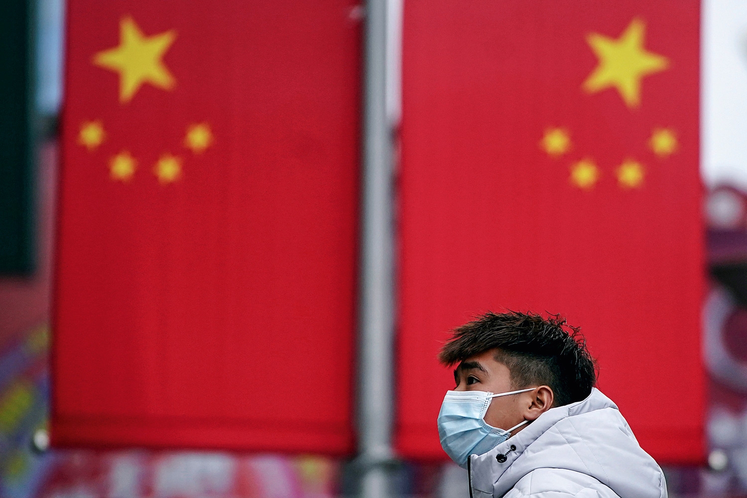 China convoca embaixadores em protesto contra sanções dos EUA e União Europeia