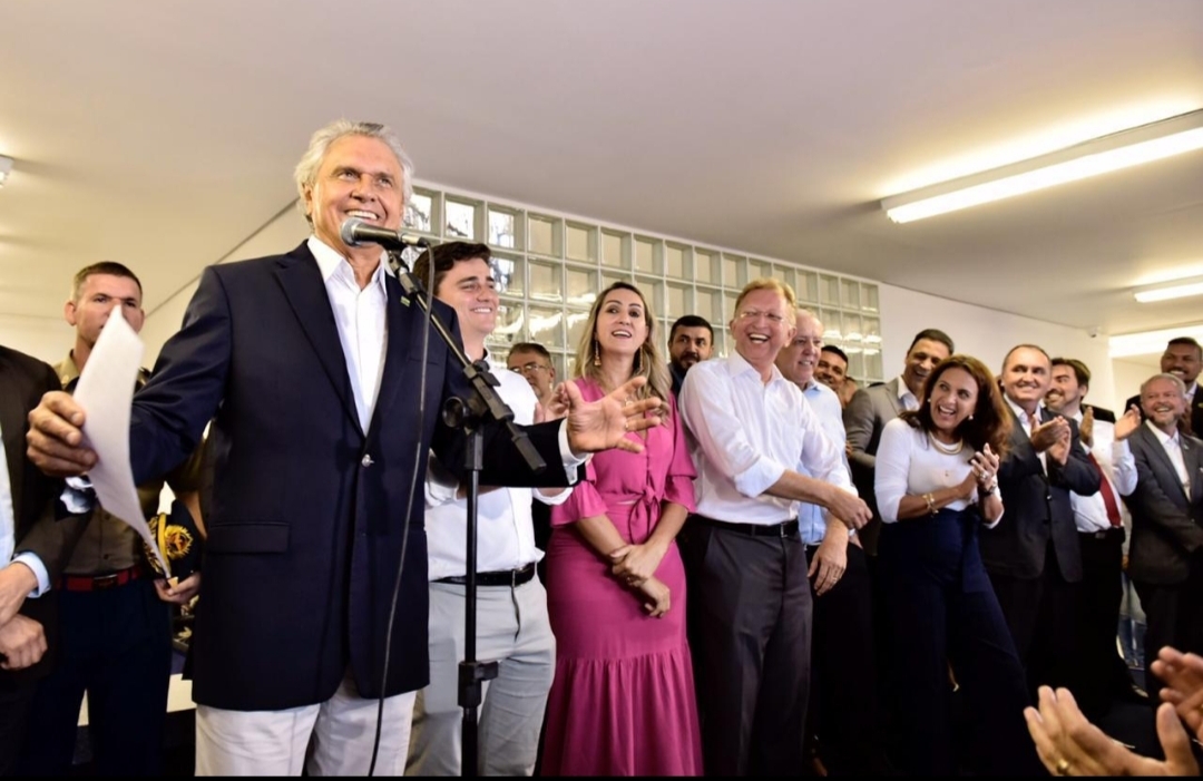 Caiado entrega IML de Luziânia