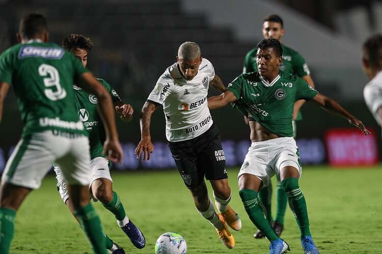 Goiás vence o Atlético Mineiro e segue vivo no campeonato
