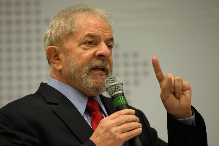 ‘O PT não vai tirar o Lula, nem oferecer outro candidato’, declara Dilma