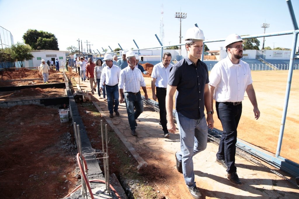 Estádio Annibal Batista de Toledo passa por obras de reforma e ampliação