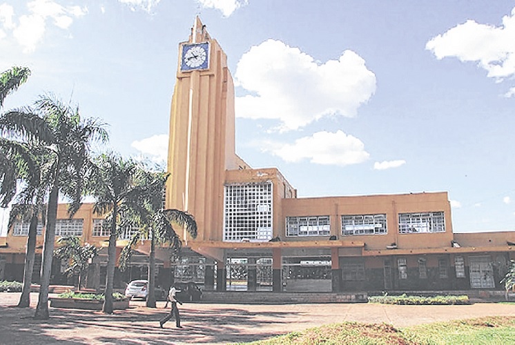 A reconstrução do monumento ao Trabalhador ainda não saiu do papel