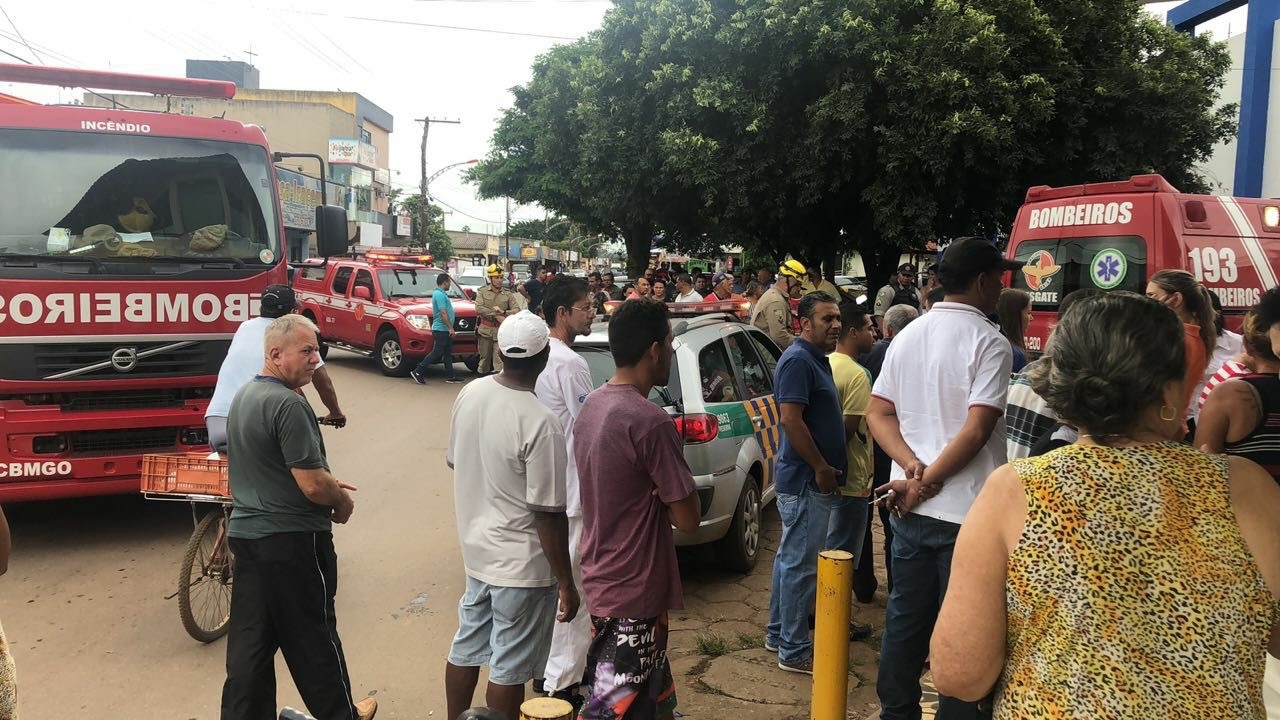 Mulher morre após ser esmagada por elevador 