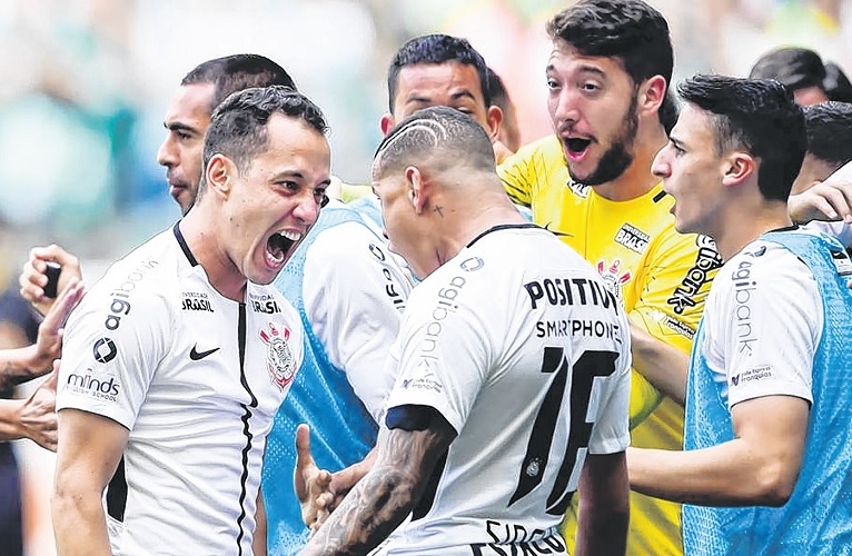 A fotógrafa mais fofa do Cerrado