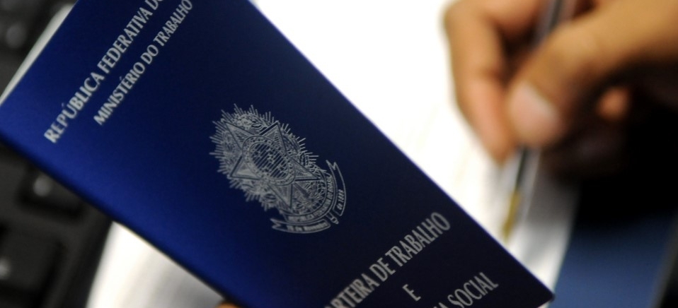 Empresas tentam repassar custos de demissão a Estados