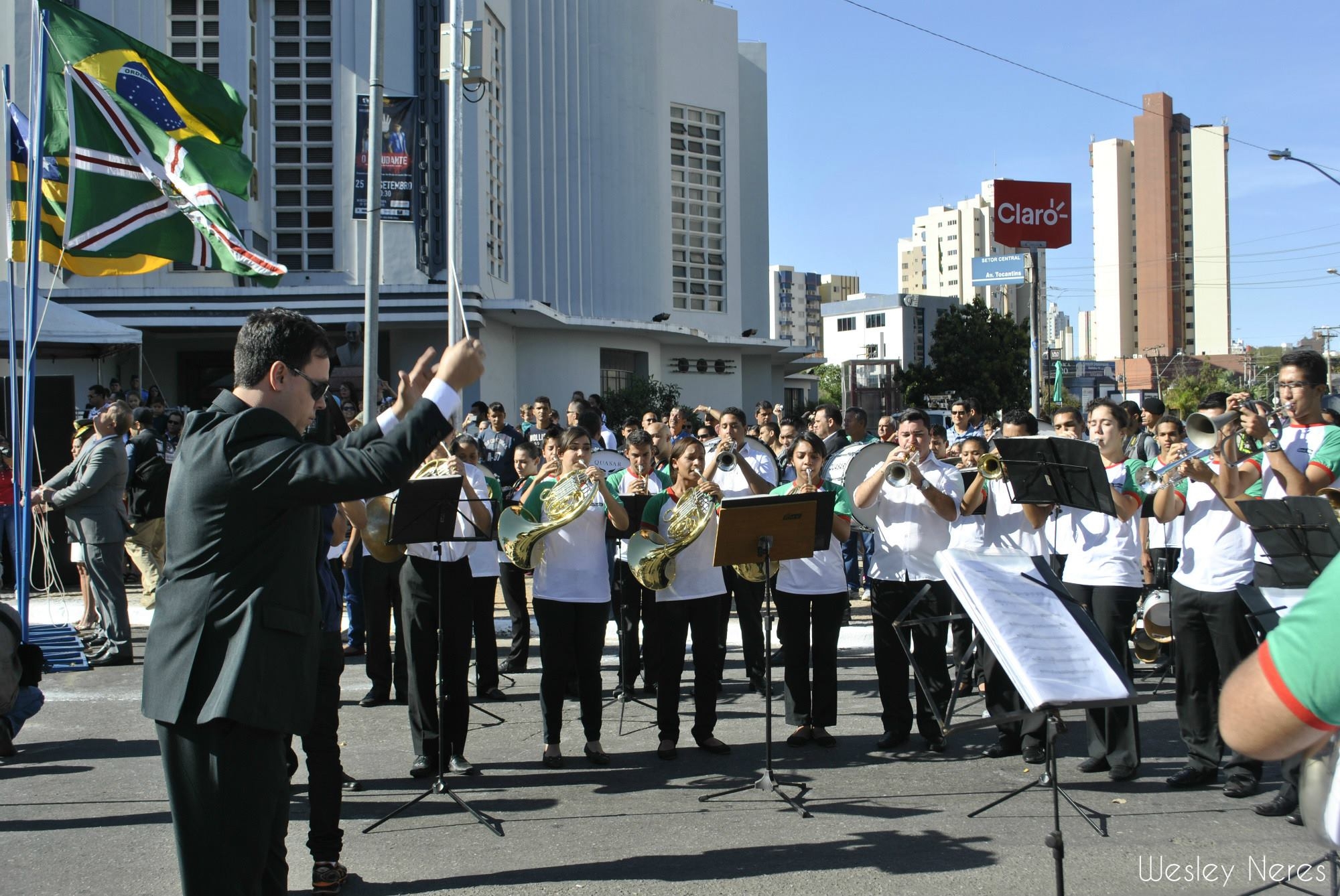 Desfile cívico-militar comemora 7 de setembro em Goiânia