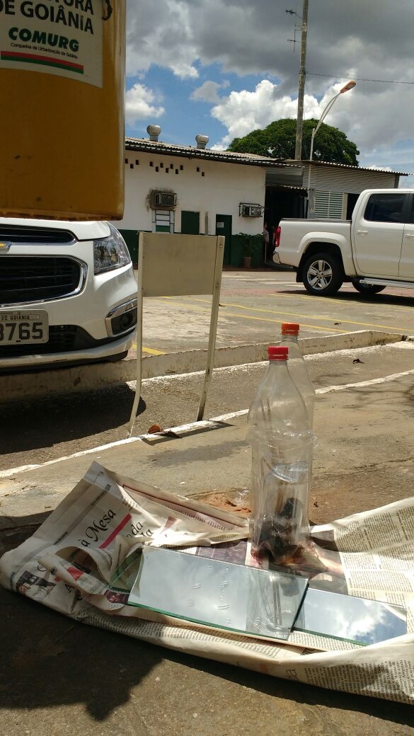 Descarte incorreto de material cortante causa acidentes aos coletores de lixo