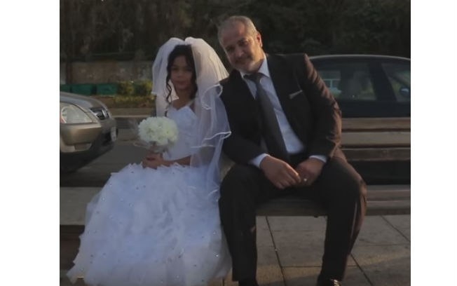 Imagens do casamento de uma menina de 12 anos causa revolta