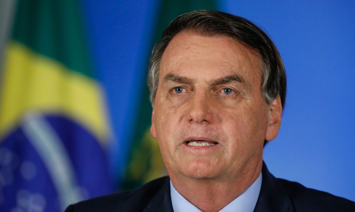 Bolsonaro é alvo de panelaços durante pronunciamento