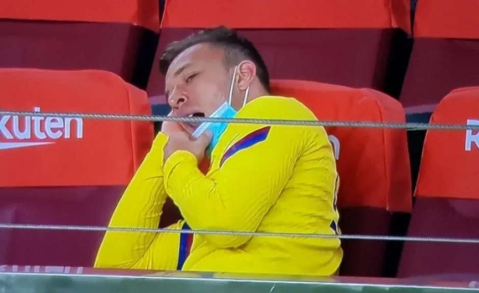 Embriagado, Arthur se envolve em acidente de carro na Espanha