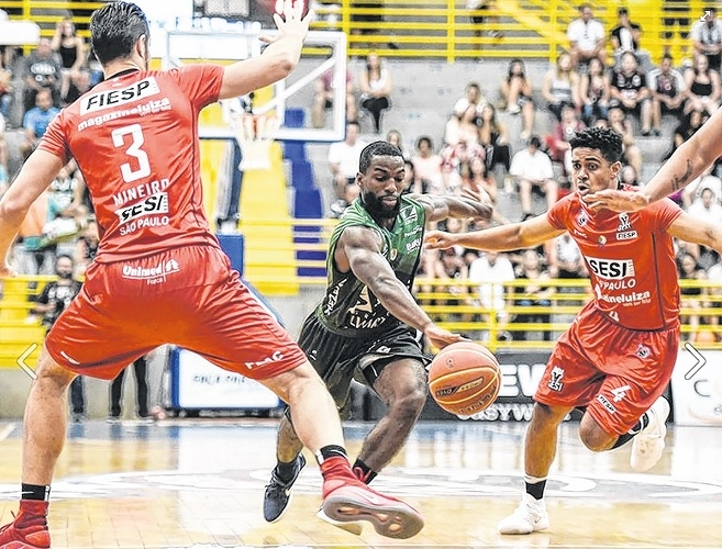 Bauru varre Franca e se garante nas semifinais