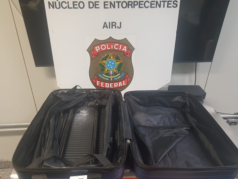 Idoso é preso suspeito de tentar embarcar com cocaína