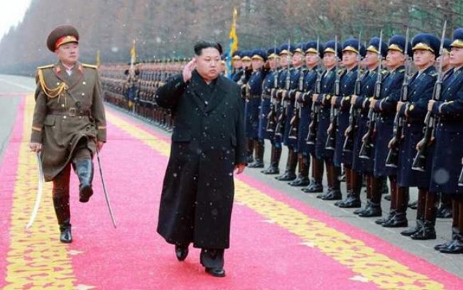 Coreia do Norte lança novos mísseis e eleva tensão com EUA e Japão