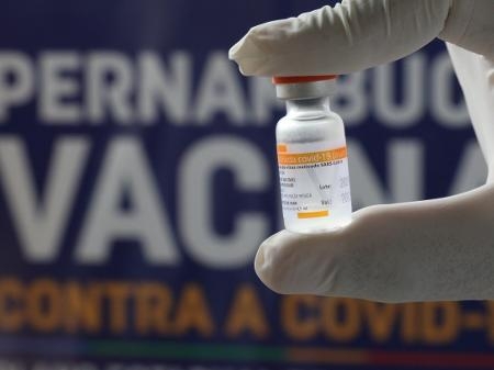 Butantan faz alerta e pede melhor aproveitamento da vacina contra Covid-19