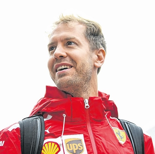 Sebastian Vettel não desiste de perseguição a Hamilton
