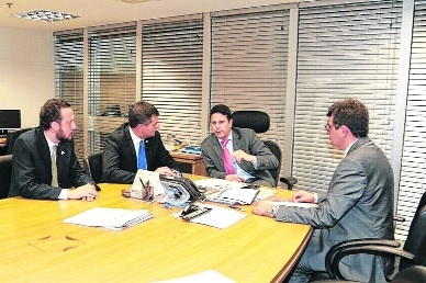 Baldy garante R$ 50 milhões para 9 mil famílias goianas