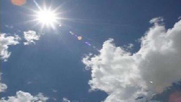 Calor e pancadas de chuva à tarde nesta quarta-feira