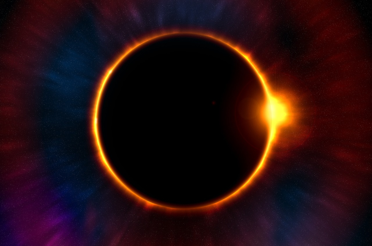 Saiba onde assistir ao eclipse solar previsto para às 17hrs