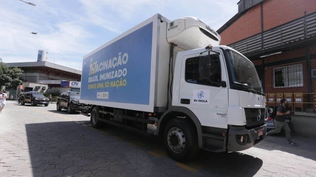 Fiocruz termina análise e libera dois milhões de doses da vacina AstraZeneca