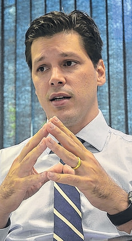 Quem é o candidato, Daniel ou Maguito?