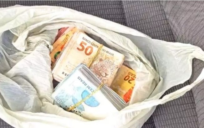 Candidato a vereador é preso com R$ 15,3 mil na cueca, em SE