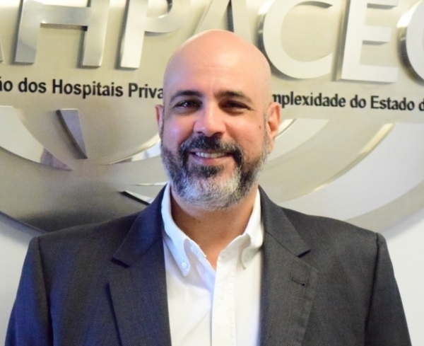 Rede privada anuncia que leitos de UTI para pacientes suspeitos de covid-19 se esgotaram