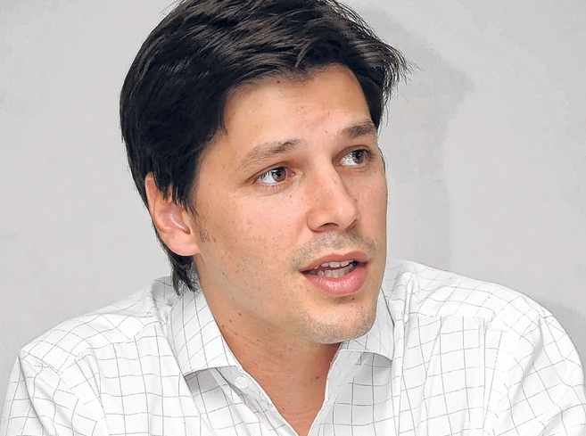 Daniel e Caiado disputam o PMDB