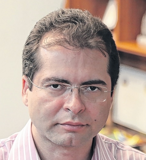 Vereador critica a liminar que suspende o IPTU do puxadinho: “Não vai resolver”