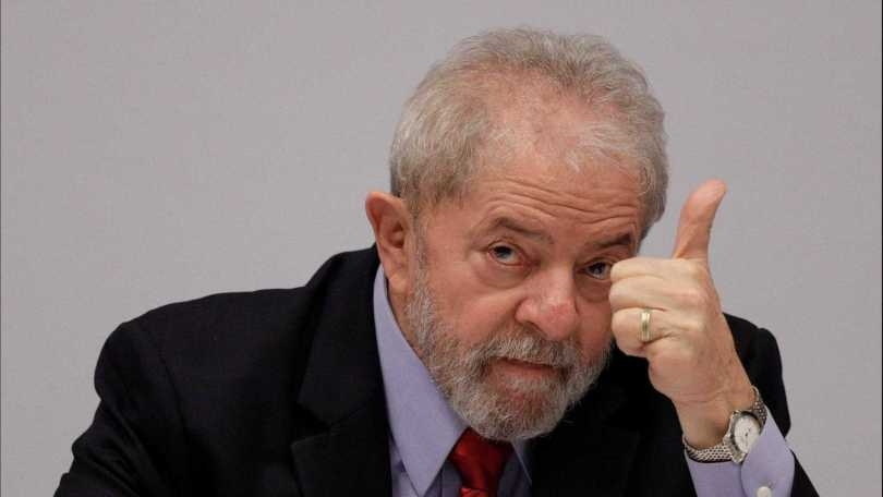 Goianienses fazem panelaço em comemoração a prisão de Lula