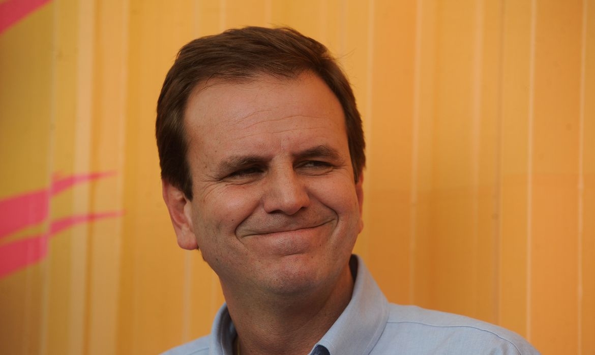 Eduardo Paes, prefeito do Rio, testa positivo para covid-19