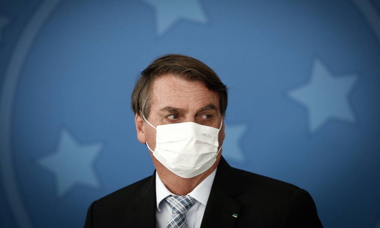 Correção: Bolsonaro diz que não tem controle sobre preços dos combustíveis
