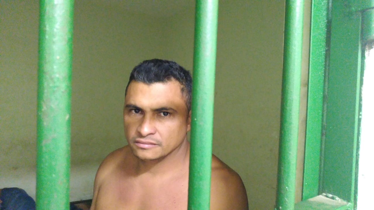 Homem é preso acusado de matar a esposa na frente das filhas em Goiânia
