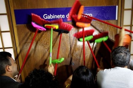 Os agentes invisíveis da corrupção