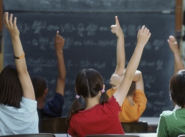 Festa reúne profissionais da educação ao Título Consuelo Nasser