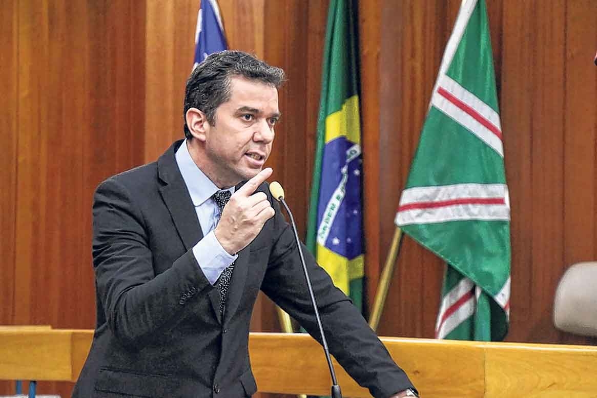 Obras públicas inacabadas na mira de nova CEI