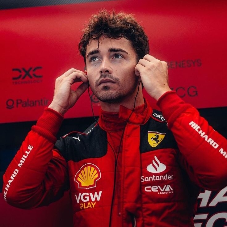 Ferrari confirma renovação de Leclerc, mas faz mistério sobre tempo de contrato