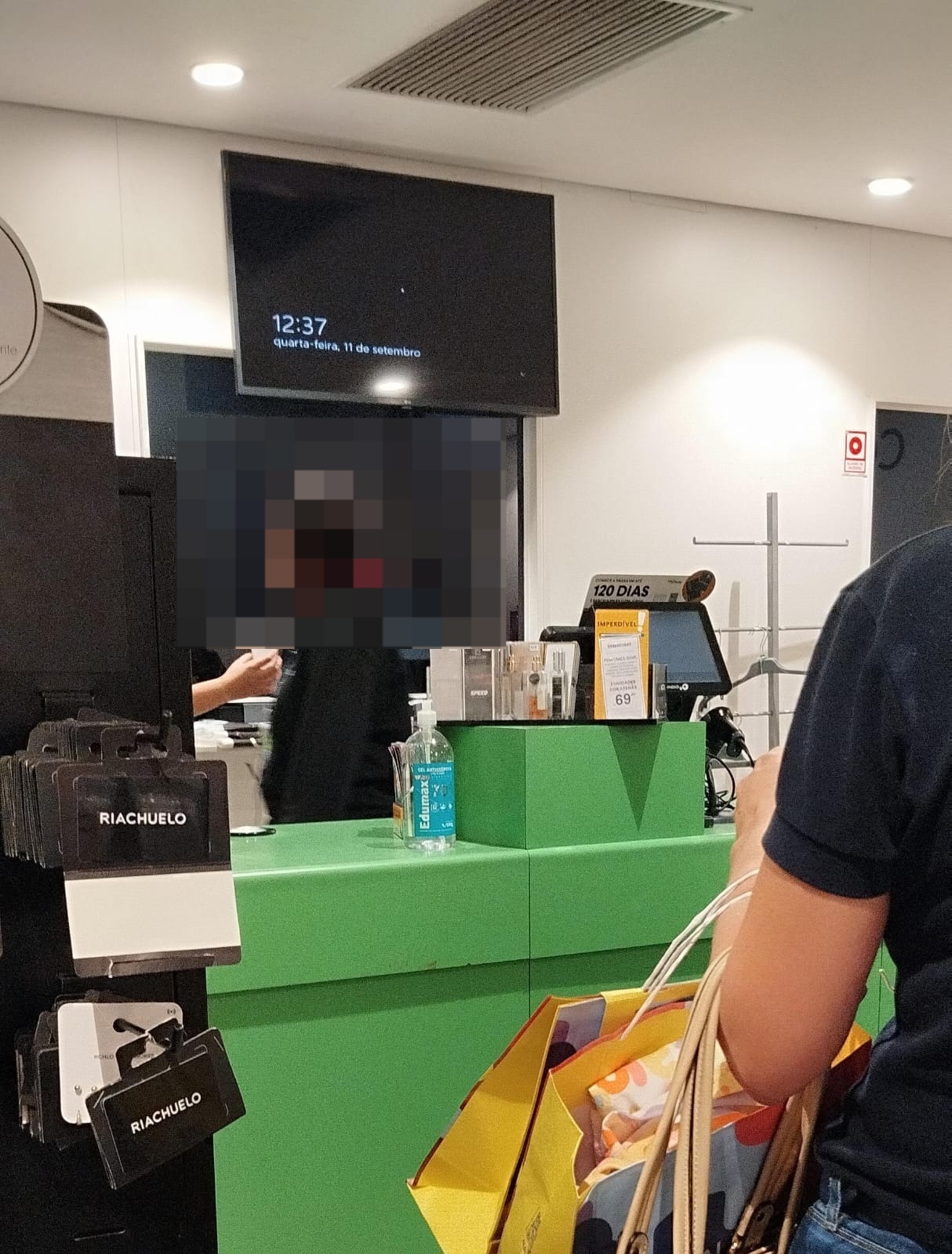 Exclusivo: No prejuízo, clientes são alvo nas metas das lojas dos shoppings em Goiânia