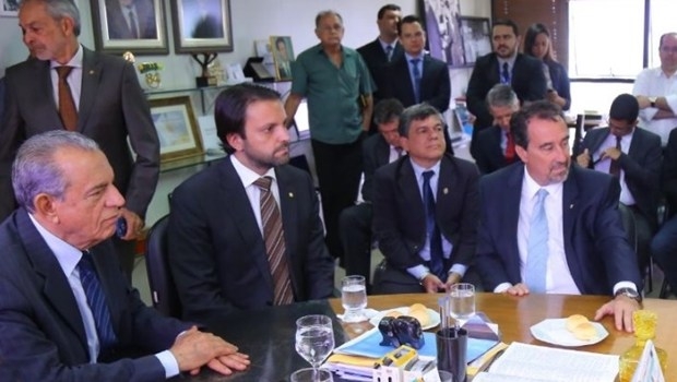 Ministro das Cidades anuncia retomada das obras do BRT em Goiânia