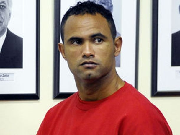 Goleiro Bruno pode deixar a prisão ainda em 2018 após atualização da pena