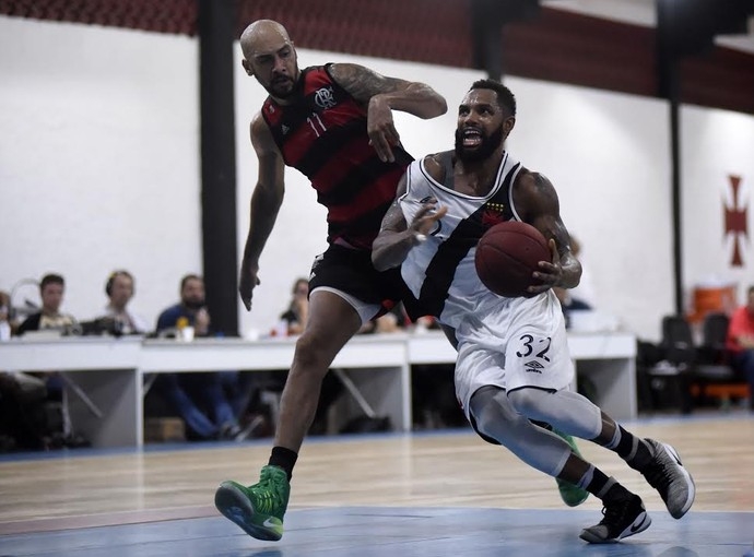 Em reedição da final, Mogi bate Paulistano em abertura