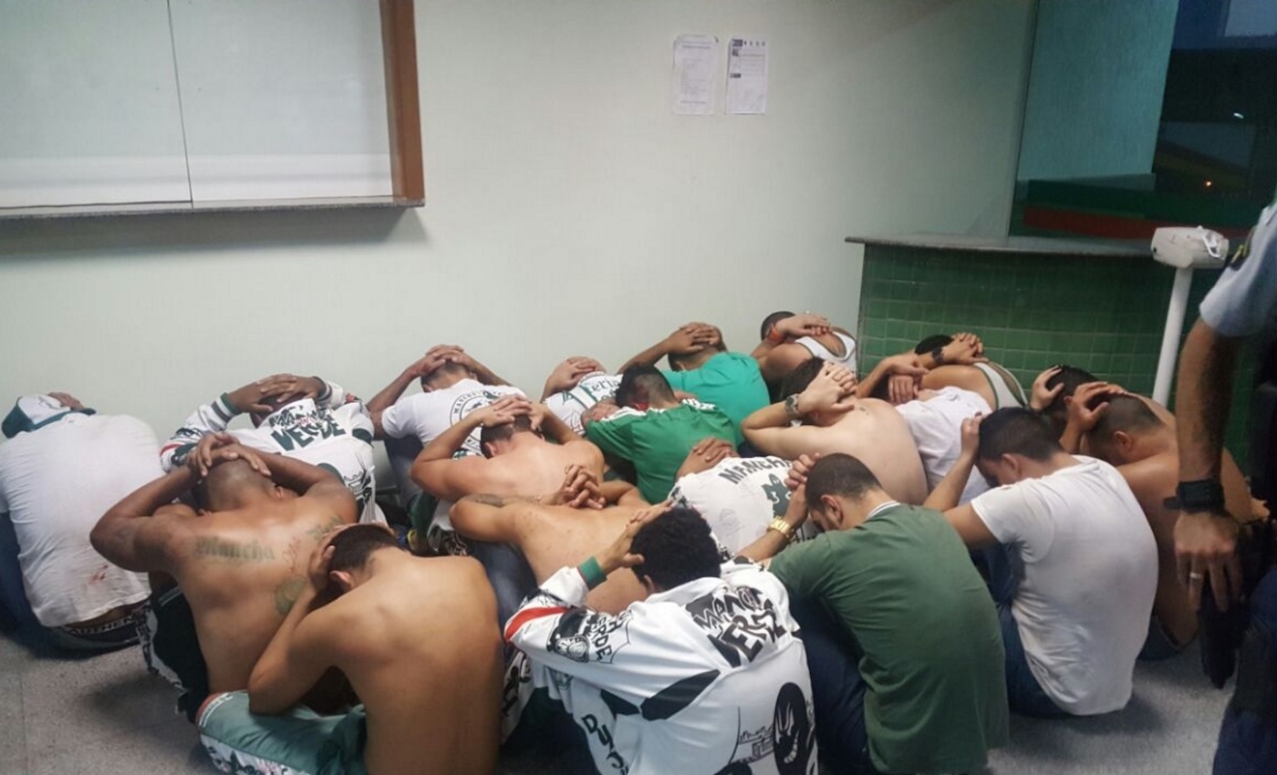 Caça aos arruaceiros