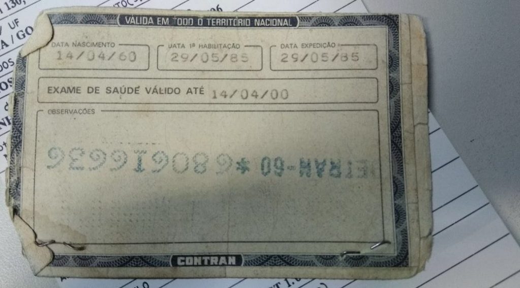 Homem é flagrado dirigindo com CNH vencida há 17 anos