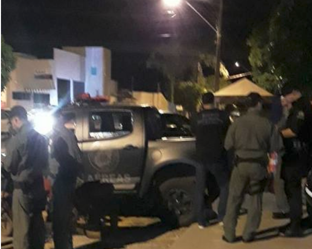 Quatro pessoas morrem e duas são presas após confronto com a PM