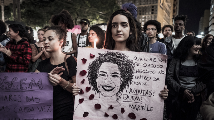 Padre é xingado durante missa após citar morte de Marielle Franco