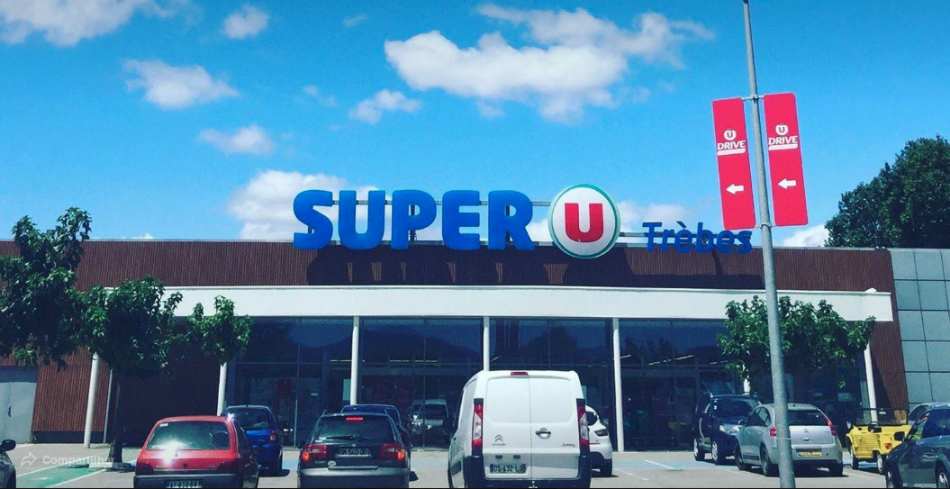Homem invade supermercado e faz reféns na França