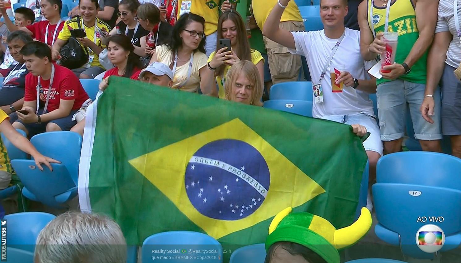 Torcedor rouba a cena durante jogo de Brasil contra México. Vem entender!
