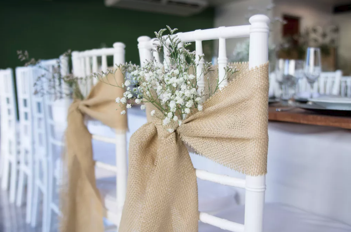 Empresa terá que indenizar noivos por problemas na decoração do casamento