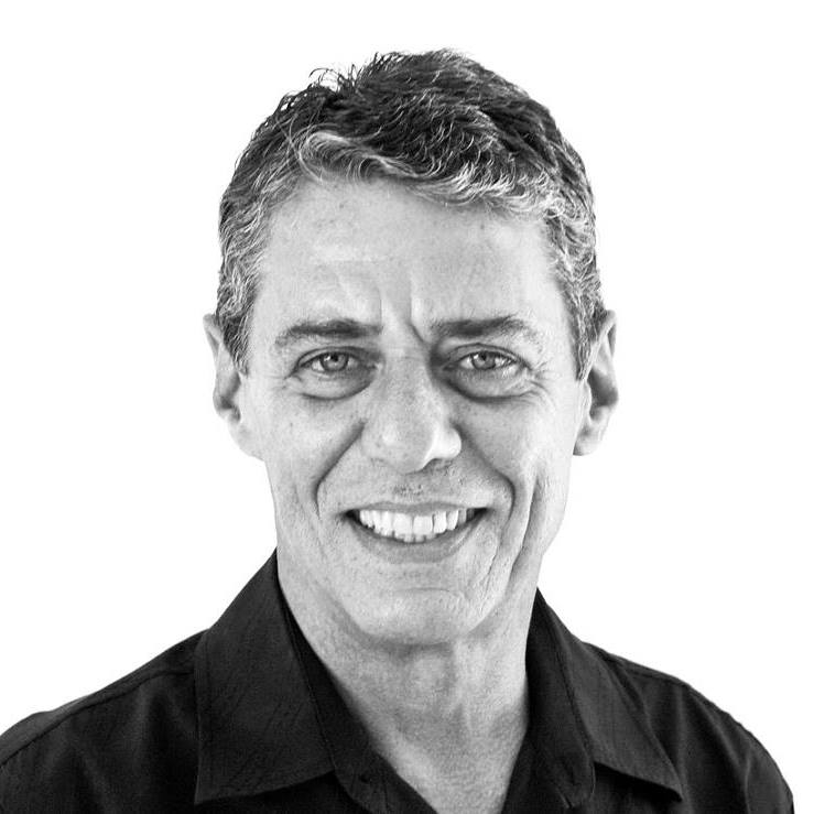 Chico Buarque não vai mais autorizar suas músicas na peça de Claudio Botelho